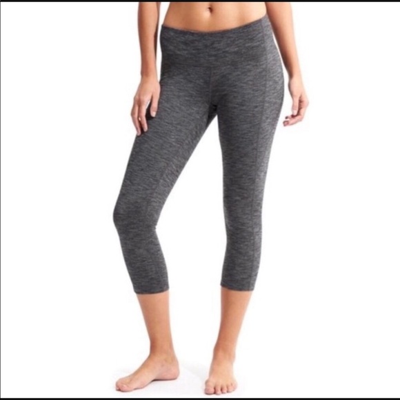 Athleta legging Capri gray and black striped - Picture 1 of 6